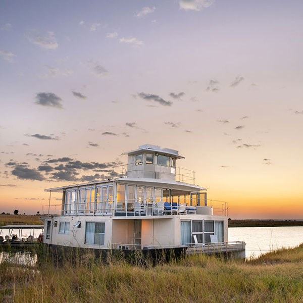 Zambezi Queen Houseboat