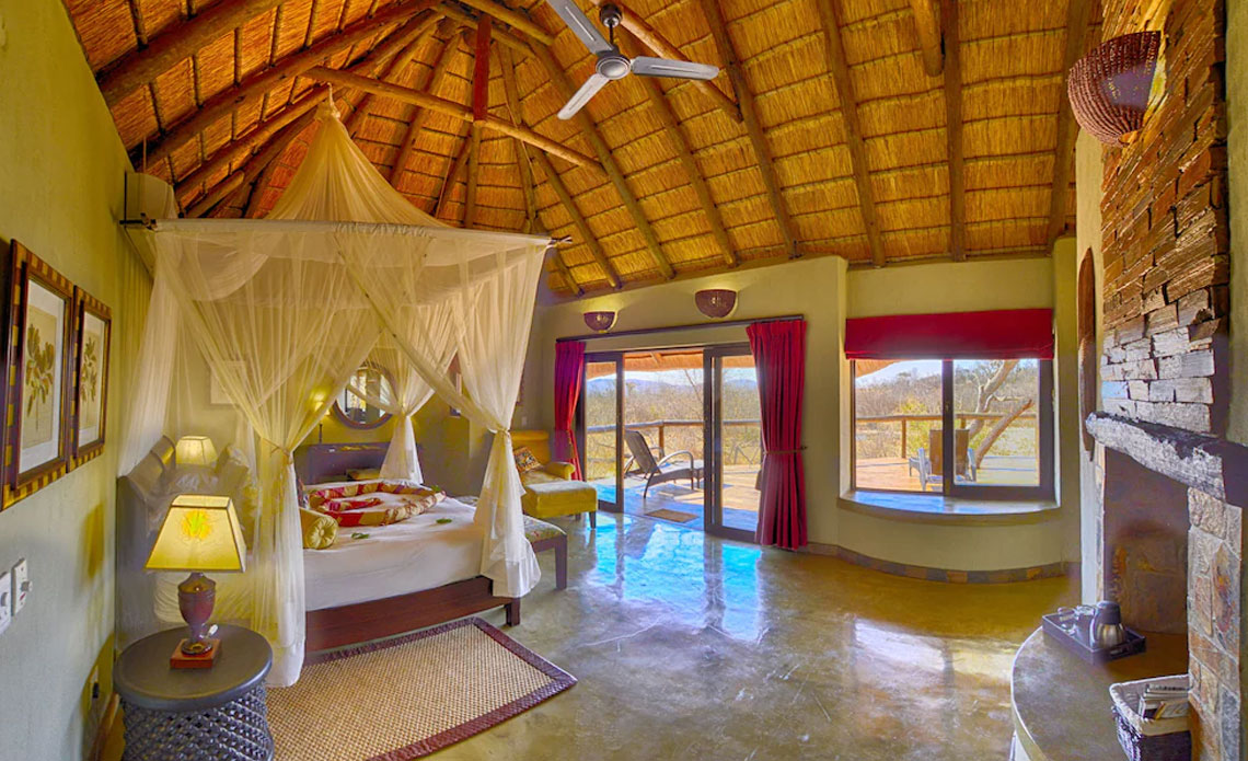 Tlou Safari Lodge